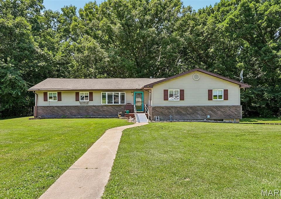 1st image of 135 Duffs Ln