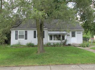 14811 Merriman Rd, Livonia, MI 48154