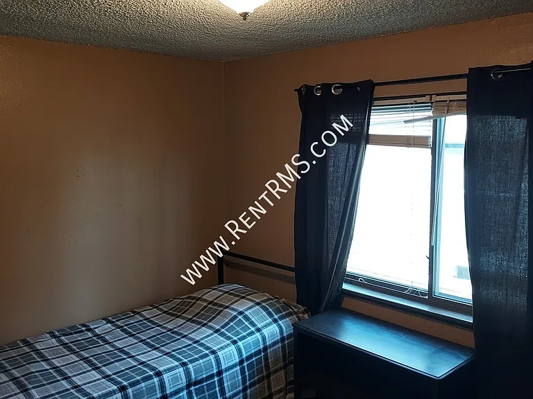 1256 SW Fillmore St — Photo 8
