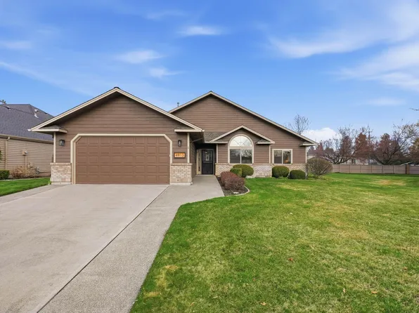 4913 S Woodfield Ln, Spokane, WA 99223