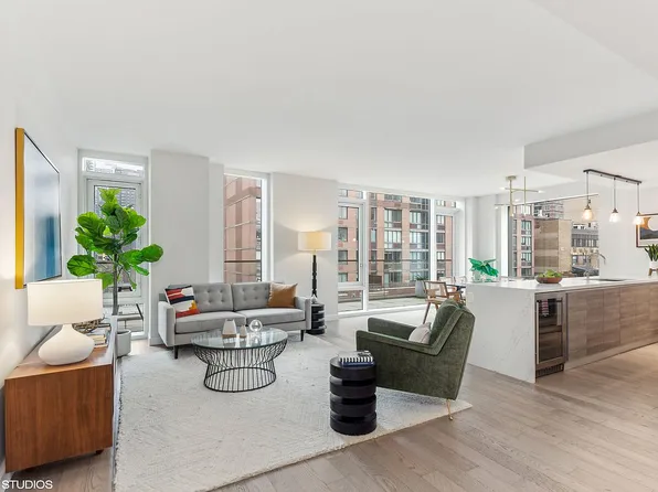 505 W 43rd St #10H, New York, NY 10036