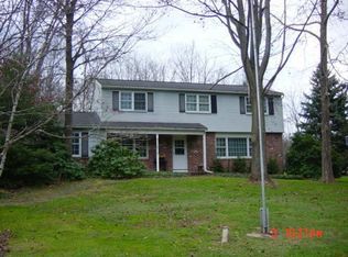17 Sunnybrook Dr, Doylestown, PA 18901