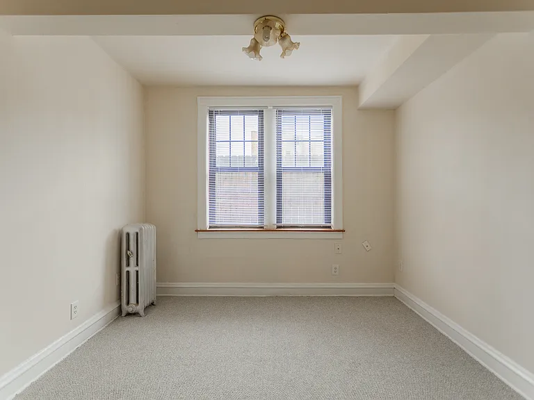 Bedroom 1225-G