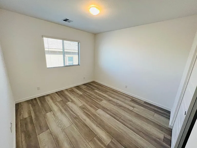 758 Spirit Lake St — Photo 31