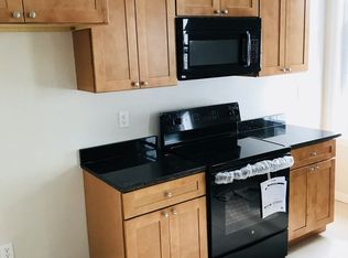157 1/2 Vernon St #2, Worcester, MA 01610