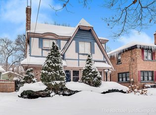 1234 Calvin Ave SE, Grand Rapids, MI
