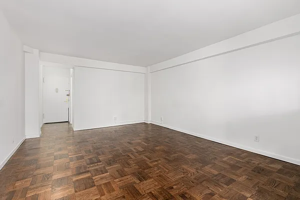 Sold by Douglas Elliman | media 14