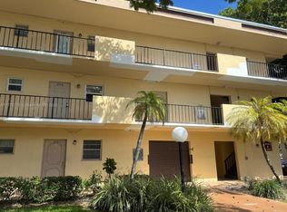 151 Berkley Rd APT 206, Hollywood, FL 33024