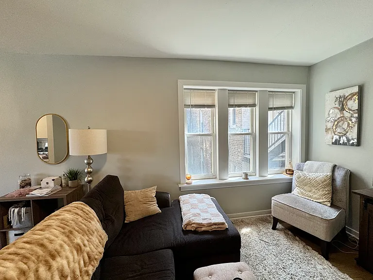 2022 W Division St #2B — Photo 20