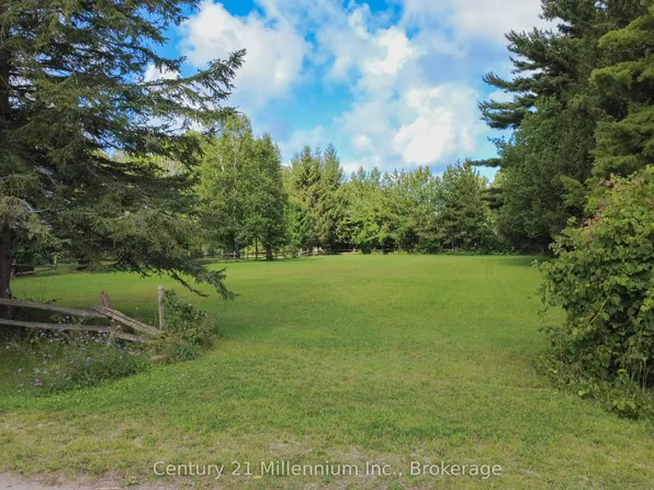 256 Anglesia St N, Saugeen Shores, ON N0H 2L0