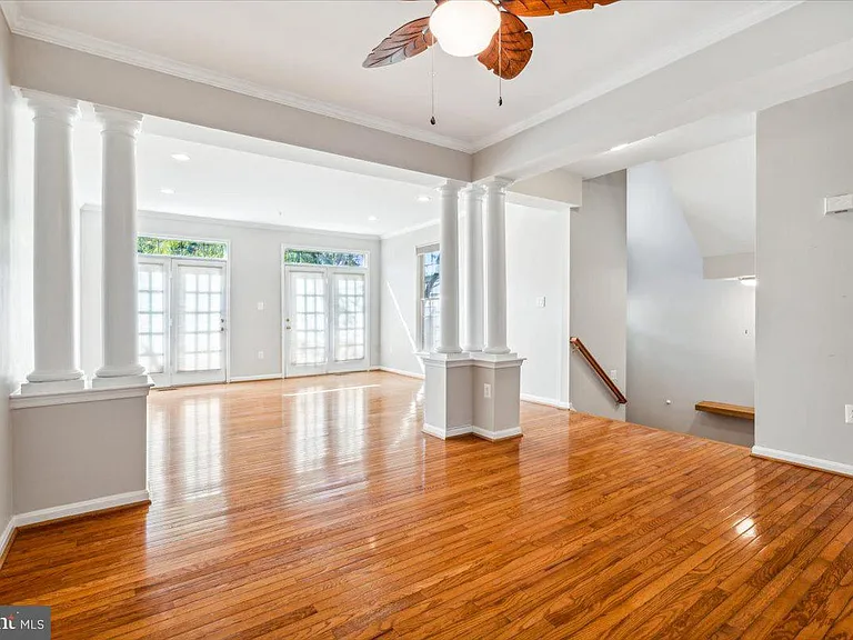 2442 Rippling Brook Rd — Photo 8