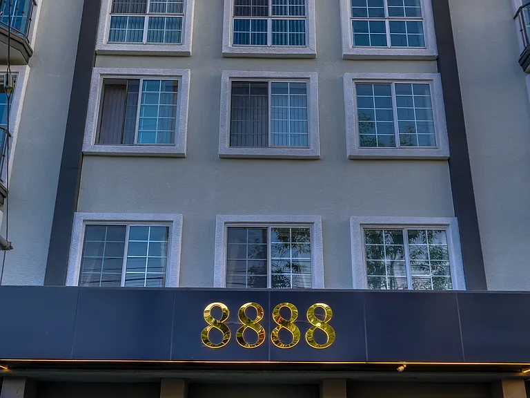 8888 RESIDENCES AT VILLAS ON 3RD — Photo 11