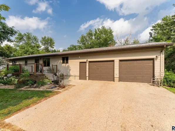 48705 244th St, Garretson, SD 57030