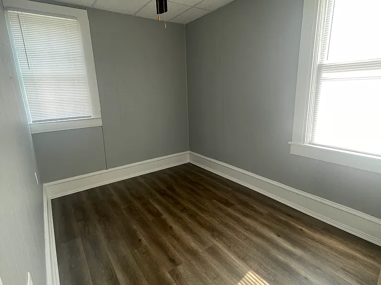 1103 N 8th St #1 — Photo 5