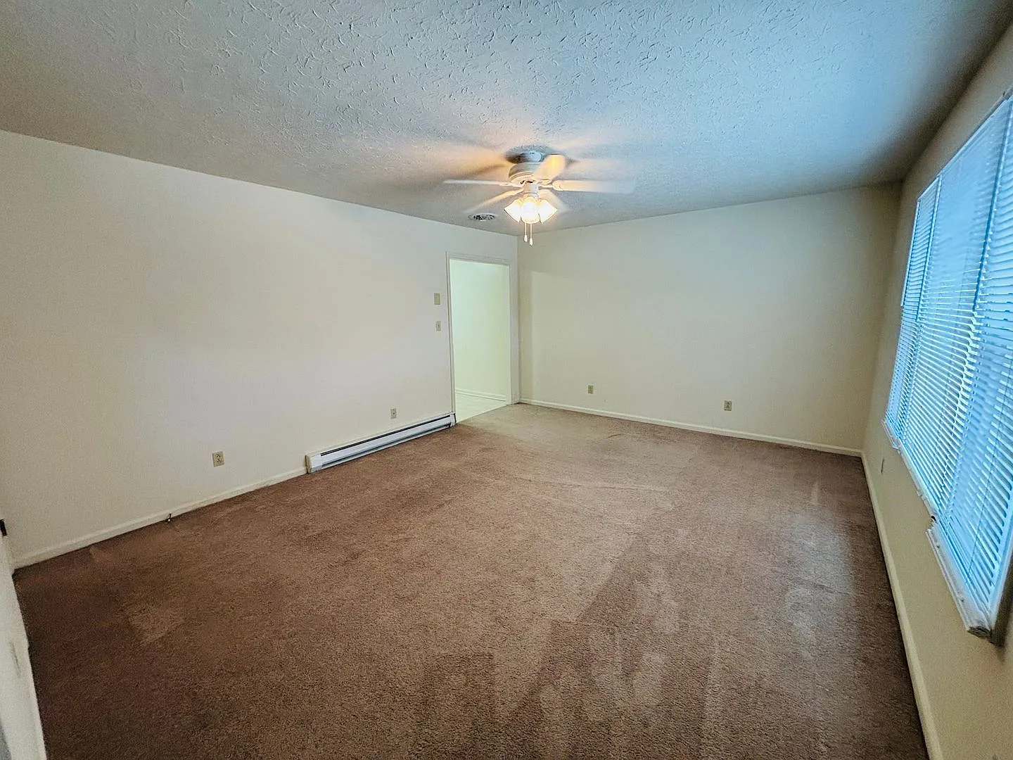 2 Bedroom, 1 Bath Townhouse — Photo 2