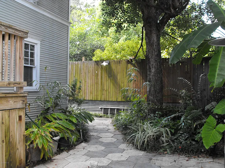 756 Stockton St — Photo 5