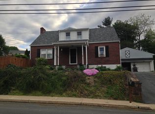 308 Fulton St, Akron, PA 17501