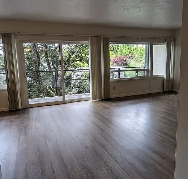 Park Village Apartments — Photo 94