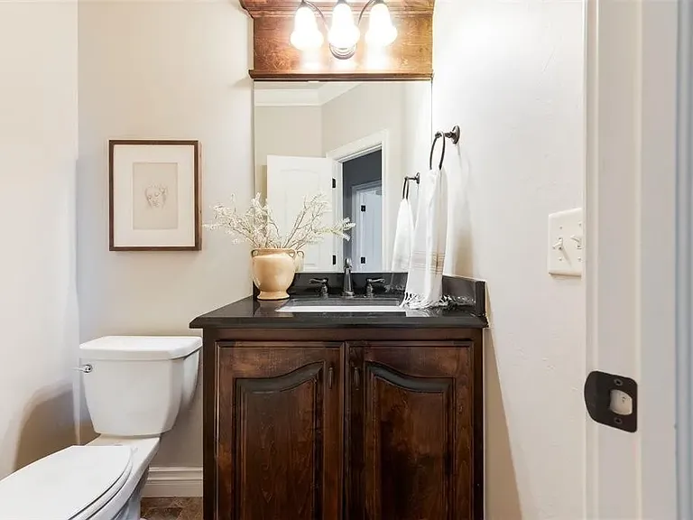 3008 Wind Call Ln — Photo 38