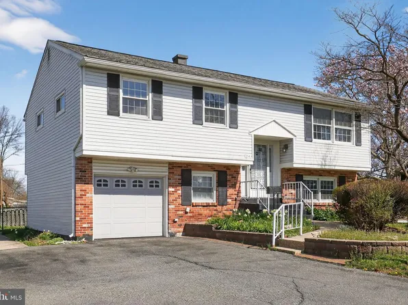 214 Bluefield Rd, Newark, DE 19713