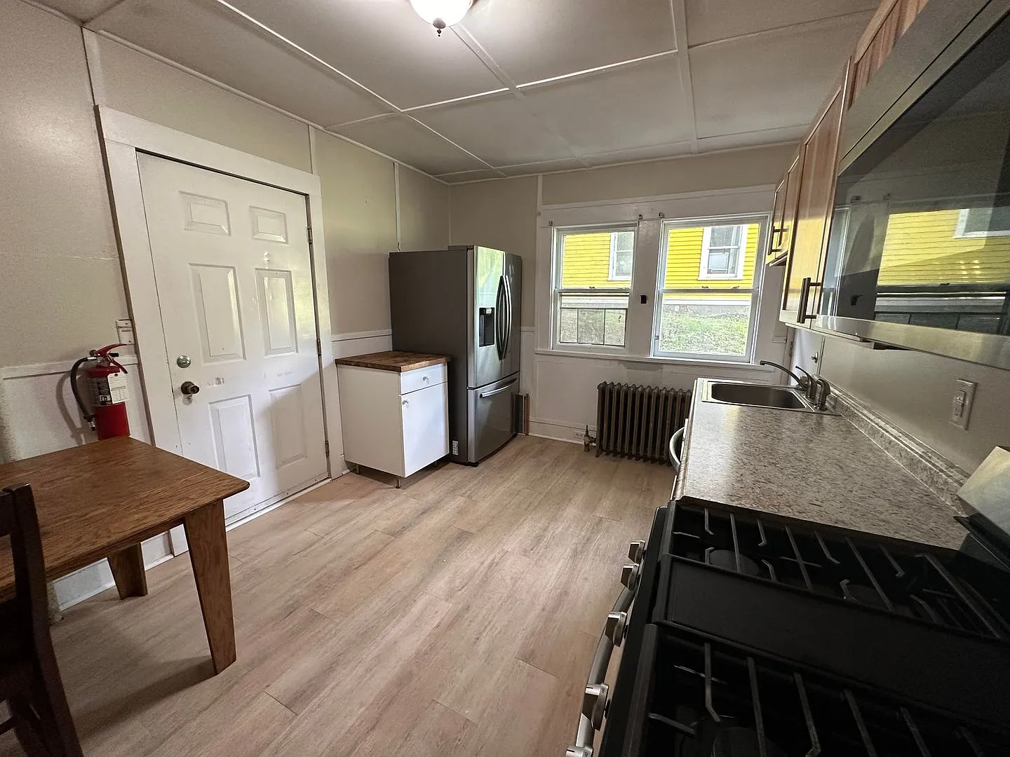 708 E Seneca St — Photo 3