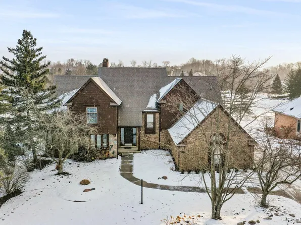 29208 Augusta, Farmington Hills, MI 48331