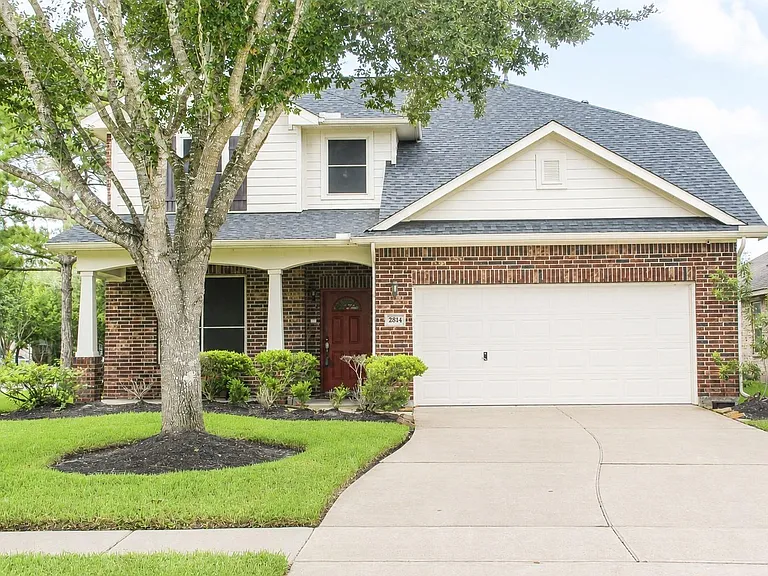 2814 Silver Bend Ln — Photo 2