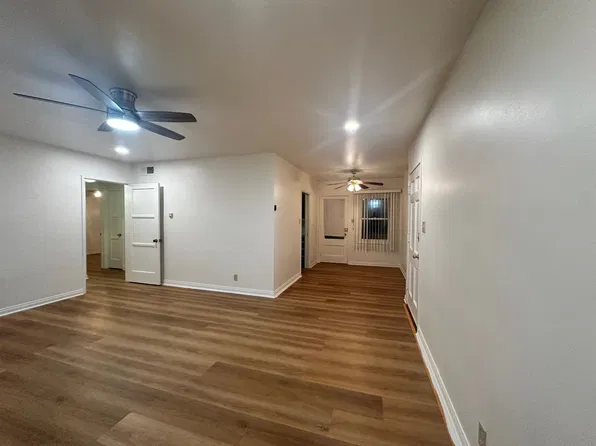 Las Lomas, 5286 E Las Lomas St #5333, Long Beach, CA 90815