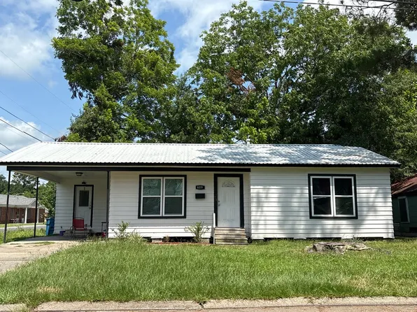 609 N Martin Luther Xing #J, Saint Martinville, LA 70582
