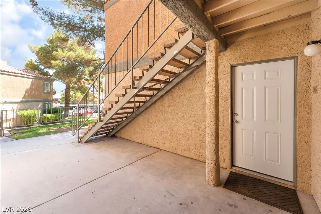 1 bed, 1.0 bath, 660 sqft, $1,100 — Photo 4