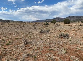 28112 W Foothill Dr, Seligman, AZ 86337