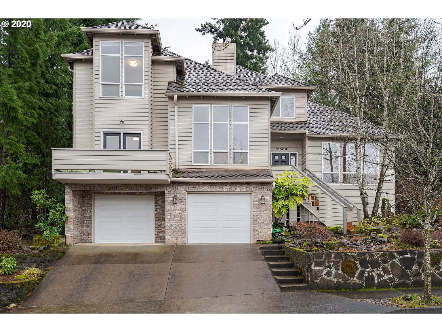 11566 SE Highland Loop photo 1