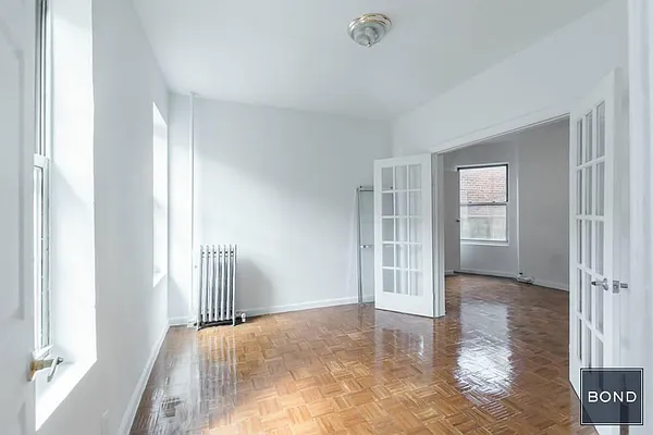 Rented by Bond New York | media 20