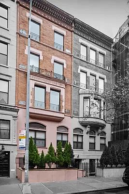 1st image of 61 W 70th St