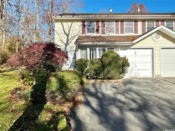 72 Aspen Drive #72, Woodbury, NY 11797