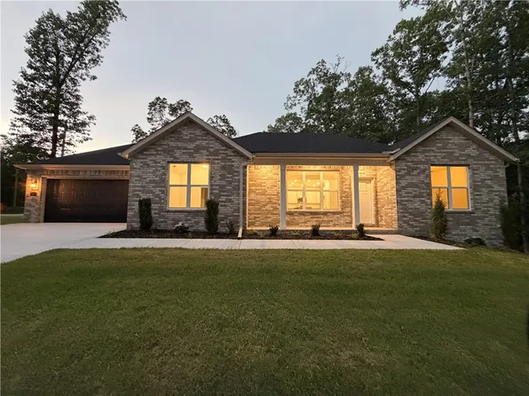 3 Tenterden Ln, Bella Vista, AR 72714