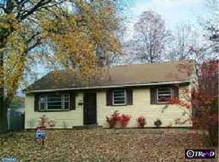 424 N Hilltop Ave, Somerdale, NJ 08083