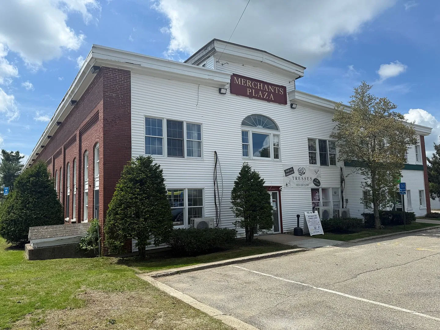 Merchant Plaza — Photo 2