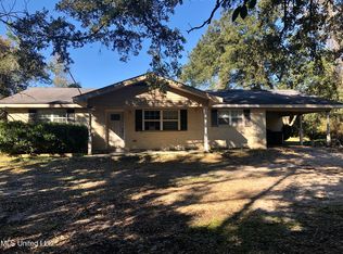 2032 Highway 90, Bay Saint Louis, MS 39520