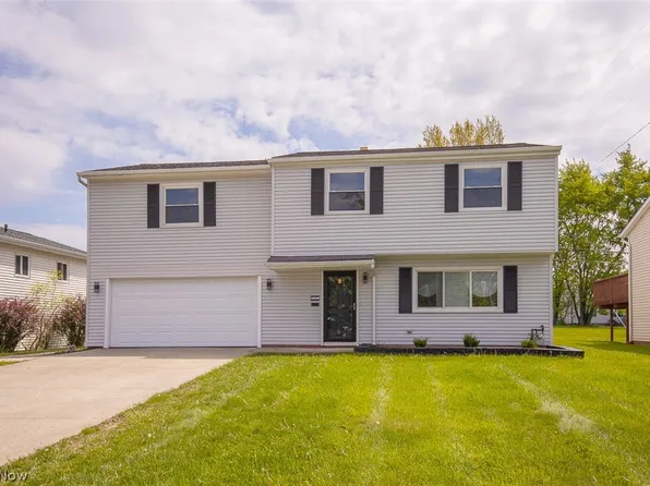 25046 Buckthorn Rd, Bedford Heights, OH 44146
