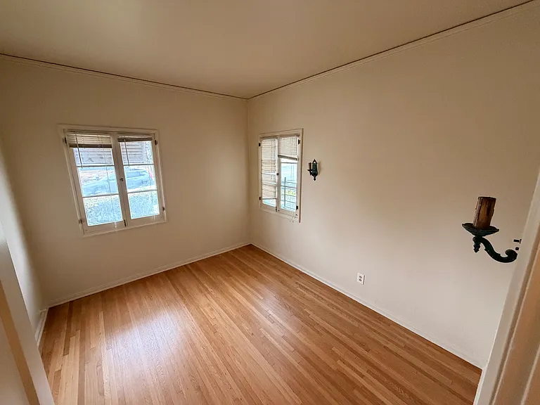 918 E Topeka St #2 — Photo 10