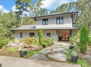 675 Freedom Trl, Hartwell, GA 30643