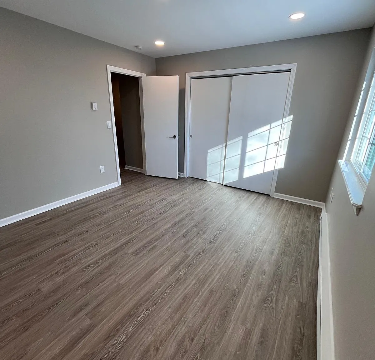 2 bed, 1.5 bath, 1072 sqft, $1,700 — Photo 4