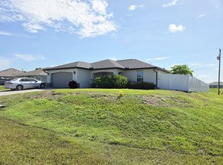 1805 NE 7th Ave, Cape Coral, FL 33909