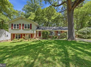 2327 Riviera Dr, Vienna, VA 22181