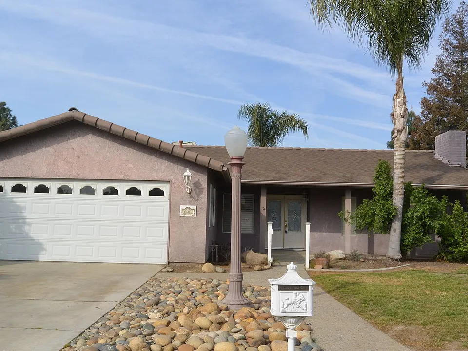 1809 S Julieann Ct