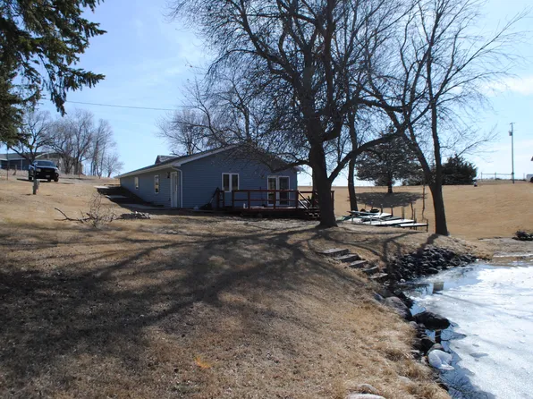 379938 S Shore Dr, Aberdeen, SD 57401