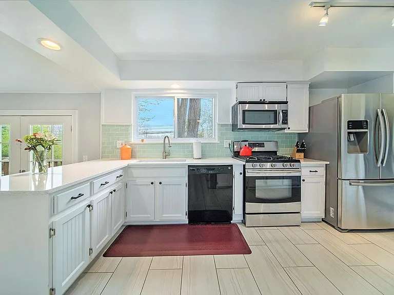 2536 Alveston Dr — Photo 8
