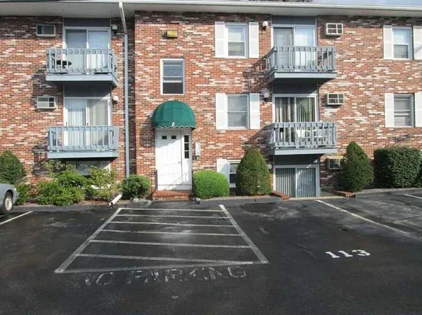 200 Manville Hill Rd APT 110, Cumberland, RI 02864