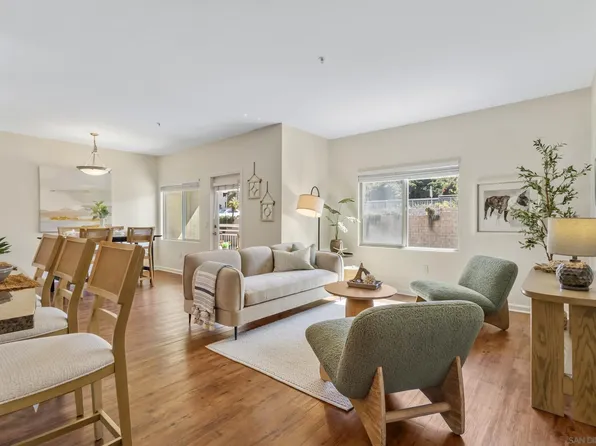 687 S Coast Highway 101 Unit 206, Encinitas, CA 92024